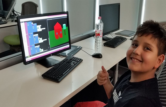 ScratchyCAD Brings Drag and Drop Easiness to Software World